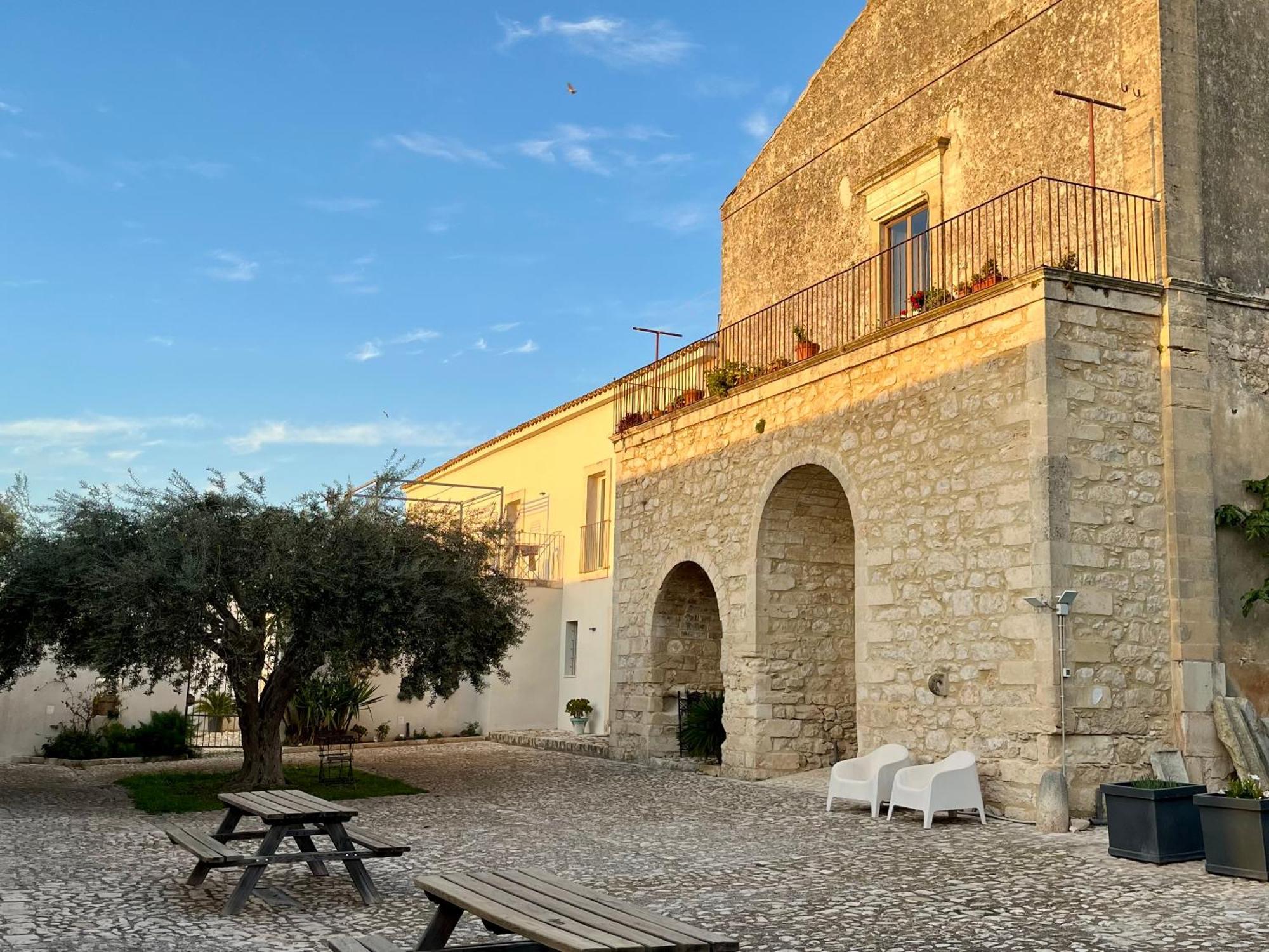 Bed and Breakfast Dimora Di Dante Chiaramonte Gulfi Exterior foto